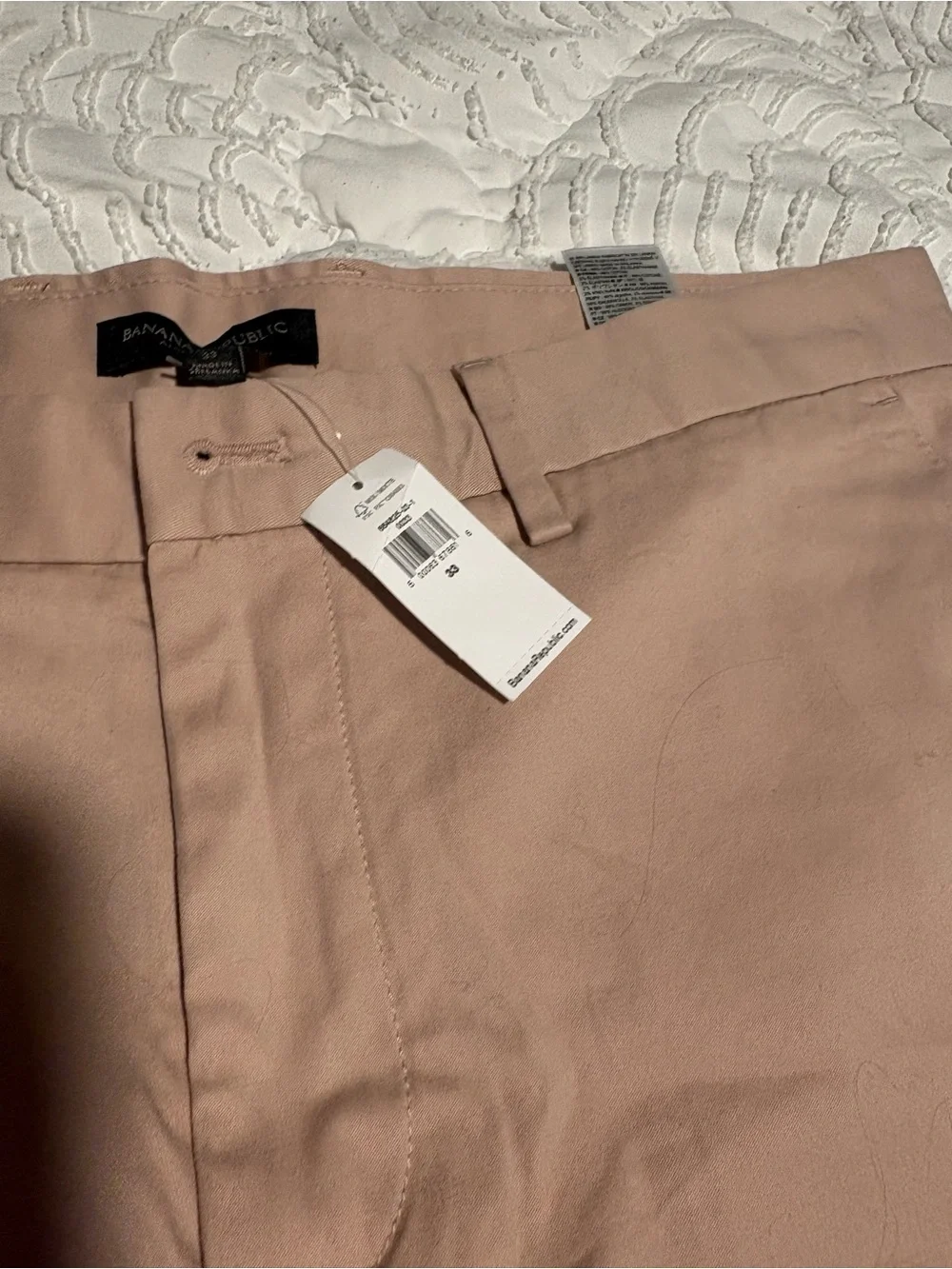 Banana Republic Men's NWT Aiden Chino  Shorts Pale Pink size 33 7 inches
